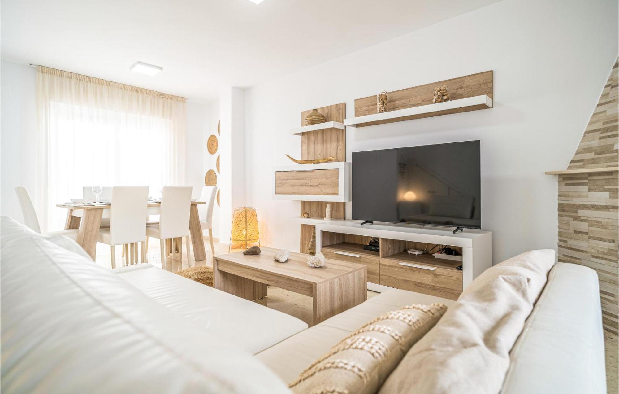 Nice Home In Velez-Malaga With Wifi Eksteriør billede